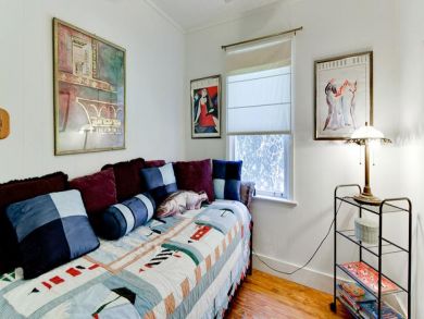 guest bedroom with twin trundle